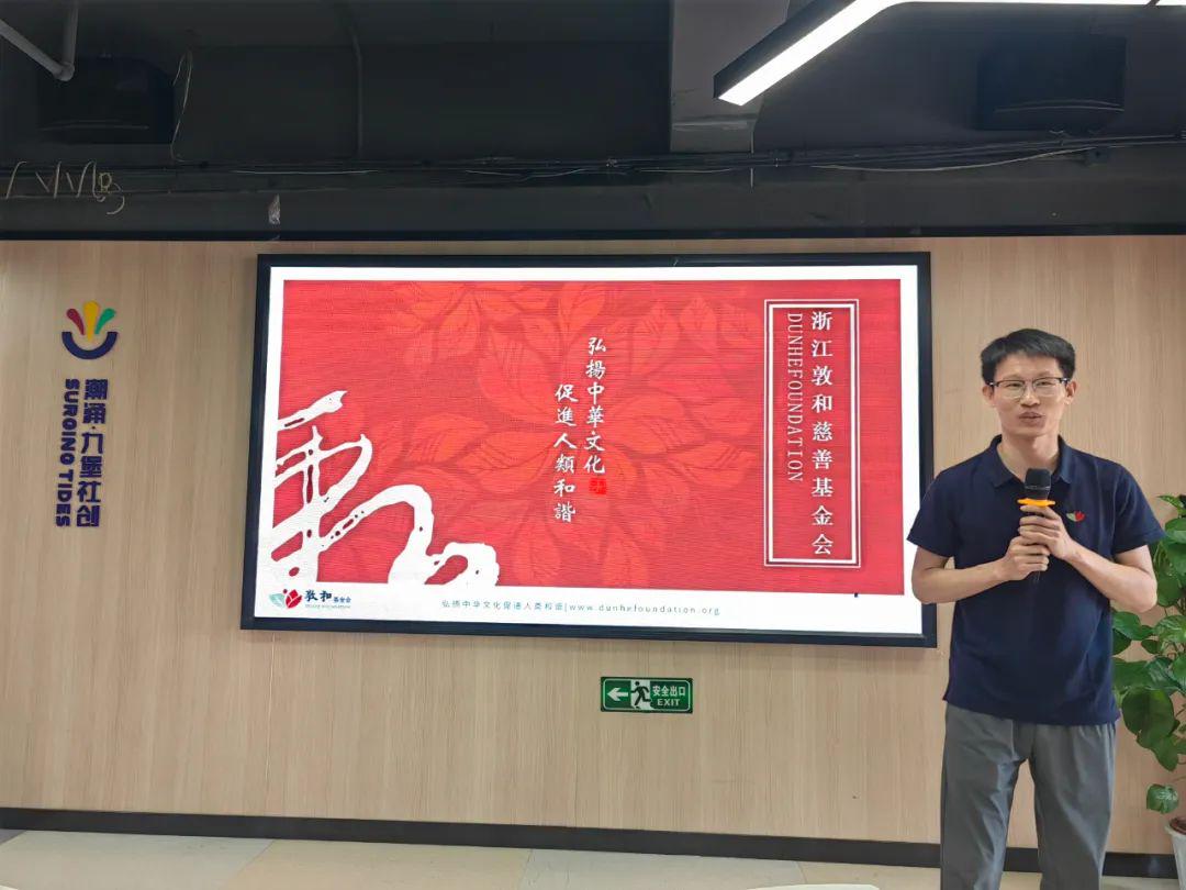 6bf6c52e-0017-40c0-911e-6cccb42ccc4d 6bf6c52e-0017-40c0-911e-6cccb42ccc4d