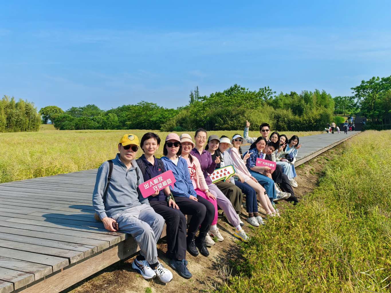 052717055558_02025 052717055558_02025